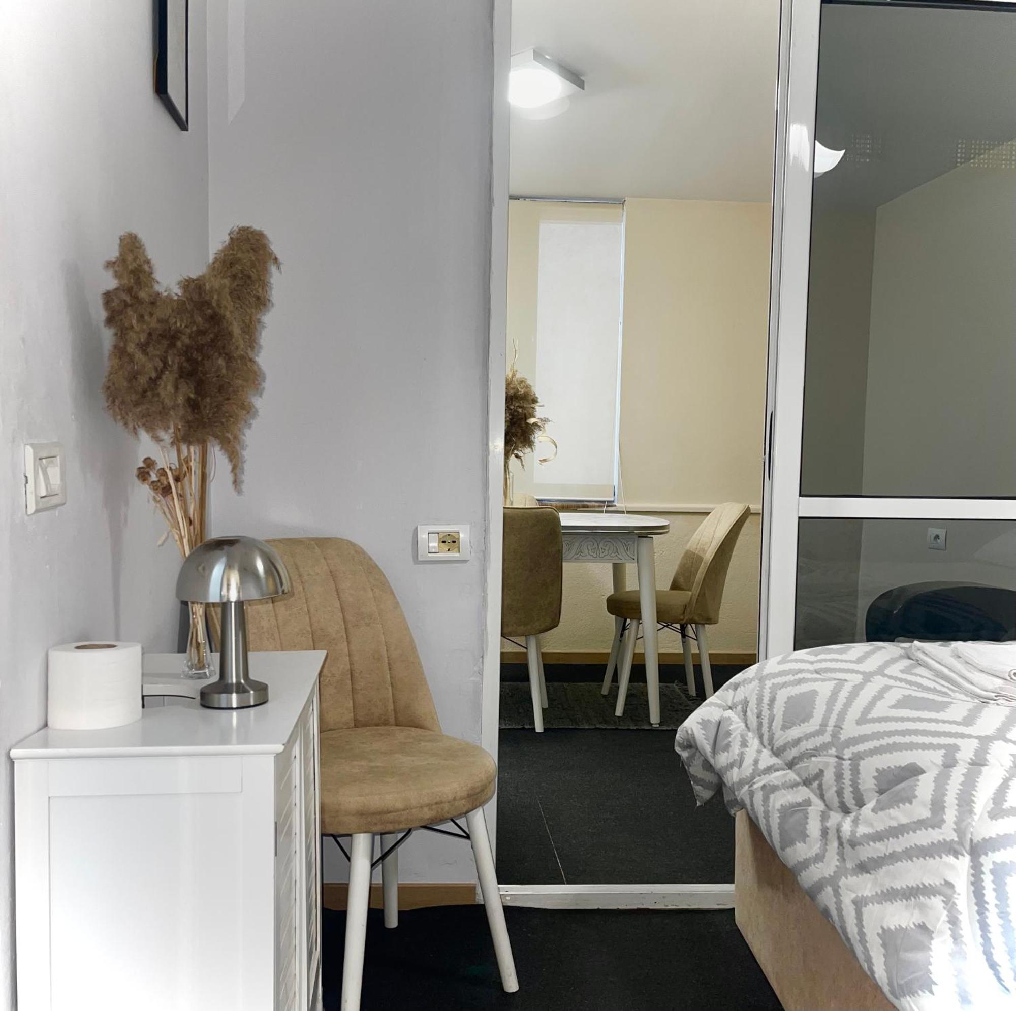 Citynest Apartments, 3-Minute Walk From The Skanderbeg Square Tirana Exterior photo